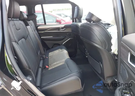 2025 Jeep Grand Cherokee Overland 4X4 from USA, damaged, VIN 1C4RJHDG8S8631108